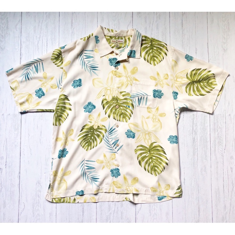 Tommy Bahama Button Down